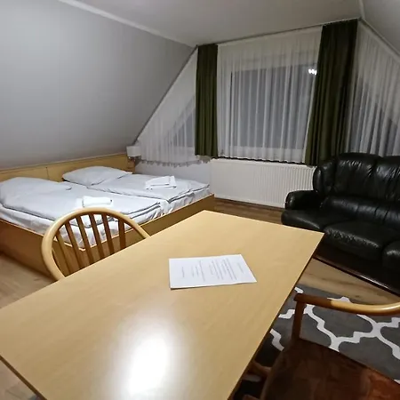 Haus Waldesruh Hotel Petersdorf (Mecklenburgische Seenplatte)