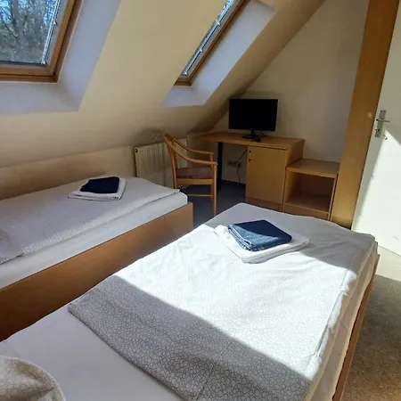 Haus Waldesruh Hotel Petersdorf (Mecklenburgische Seenplatte)