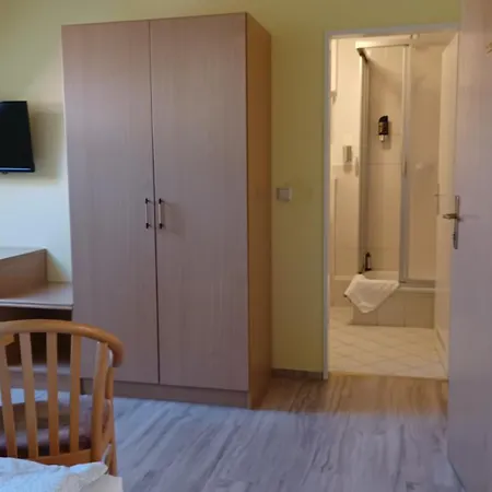 Haus Waldesruh Hotel Petersdorf (Mecklenburgische Seenplatte)