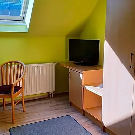 Haus Waldesruh Hotell 3*