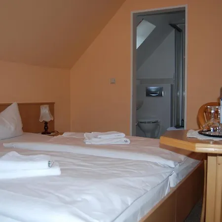 Haus Waldesruh Hotel Petersdorf (Mecklenburgische Seenplatte)